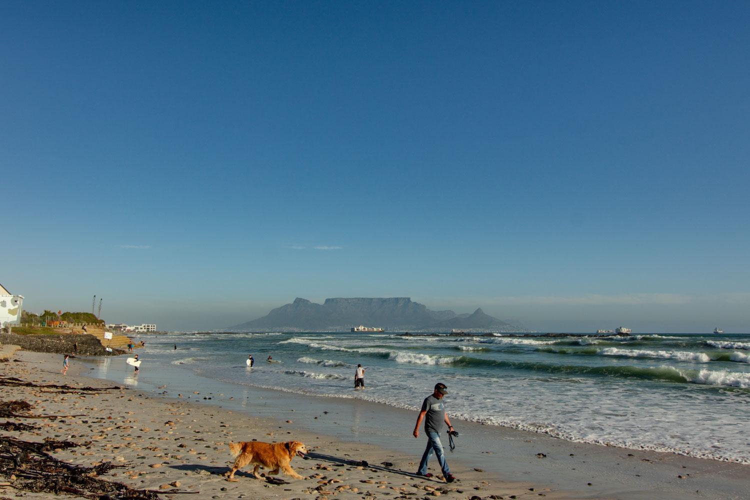 Blaauw Village Guest House Bloubergstrand Esterno foto